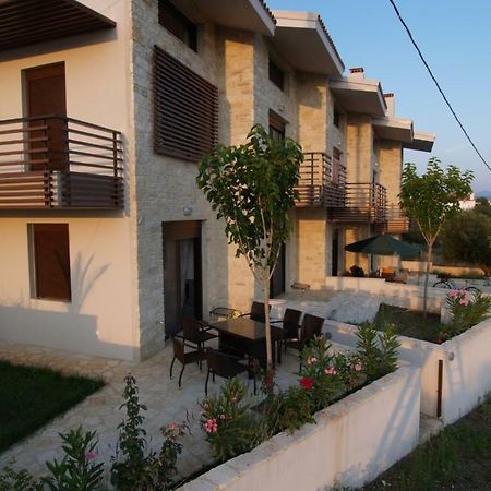 Maisonette Close To The Beach Nikiti  Exterior photo
